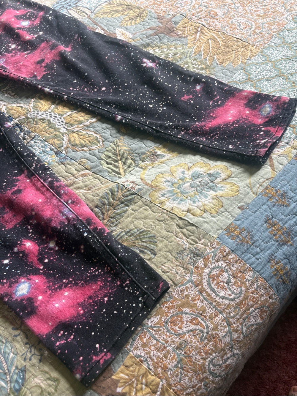 Lovesick Black & Pink Galaxy Print Kids Leggings - Picture 4 of 6
